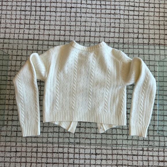 SOLD Aritzia Sweetspot Cardigan - Picture 3 of 6